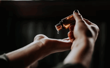 Associate Degree in Aromatherapy and Essential Oils