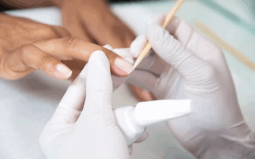 Diploma in Acrylic Nails